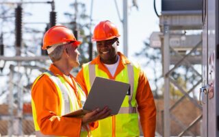 Mũ bảo hộ tiêu chuẩn 2026 giá bao nhiêu ?