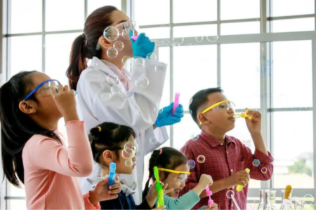 do-choi-steam-cho-be-5-tuoi-giup-be-phat-trien