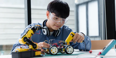 giai-dap-ve-khoa-hoc-robotics-cho-tre-em-1